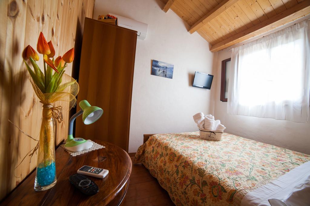 Acqua Di Mare Bed & Breakfast Locogrande Oda fotoğraf